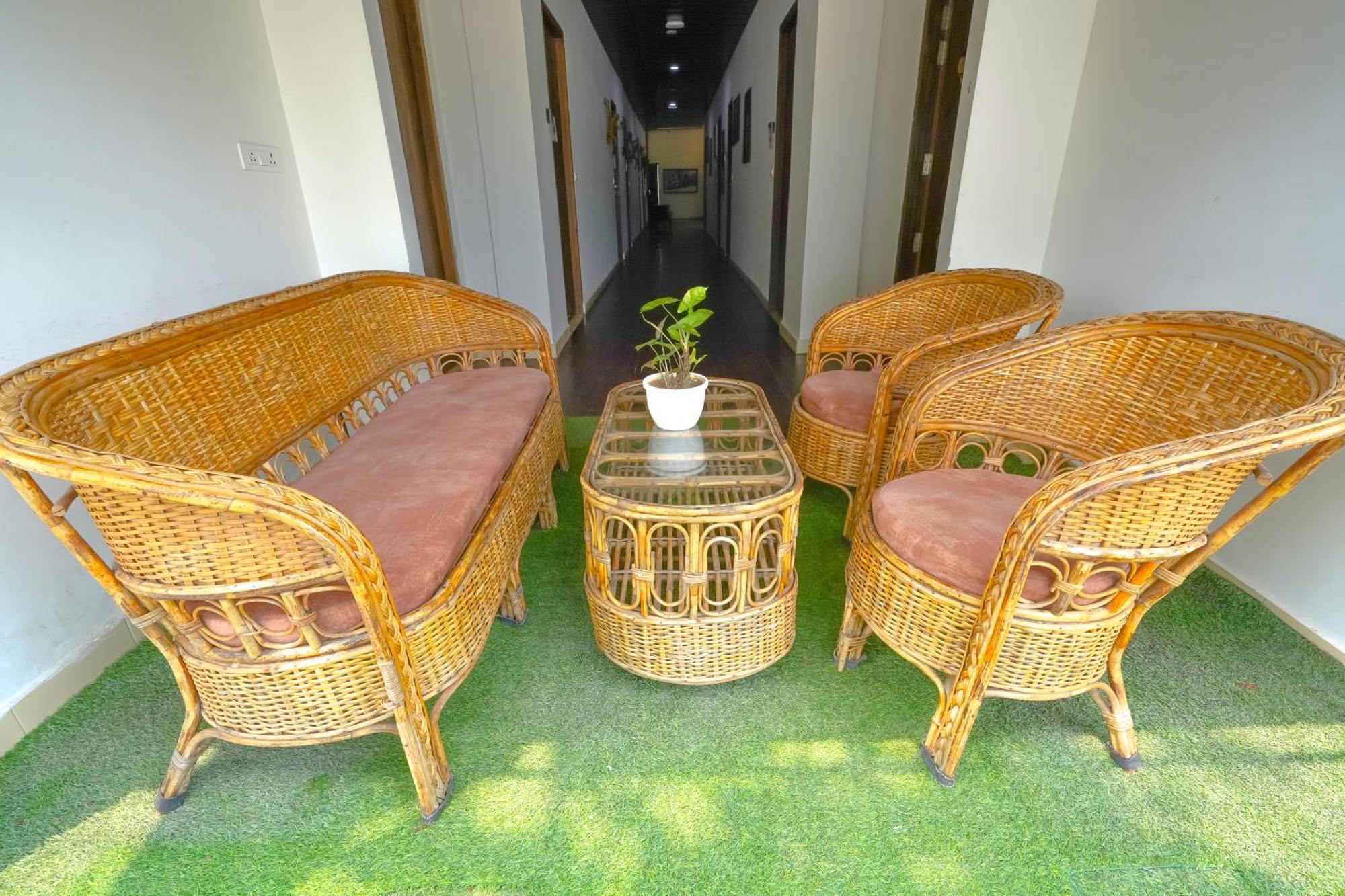 The Naga Rishikesh Hotel Bagian luar foto